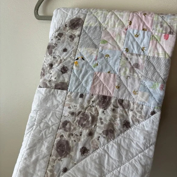 Hand Stitched Baby Quilt - Picture 12 of 12